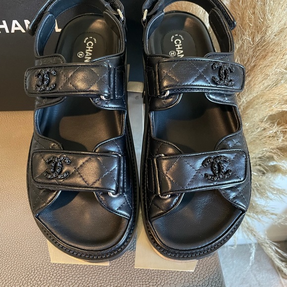 Chanel Dad Sandals brand new size 37 - Picture 2 of 8